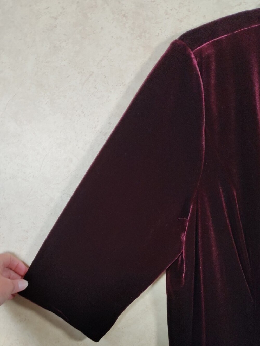 J137 Alex Evenings Wine Velvet Wrap Jacket in with Rhinestone Button XL NWT - Picture 5 of 10